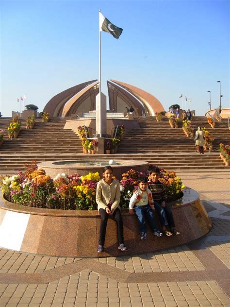 Everything Islamabad: Pakistan Monument Museum, Islamabad