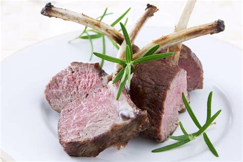 Crown roast of lamb - FreshMAG