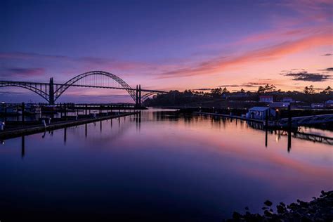 Sunset over the Yaquina Bay Bridge | Sunset over the Yaquina… | Flickr