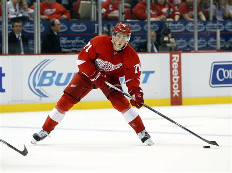 Windsor: Dylan Larkin makes early impact, could be Red Wings' next star