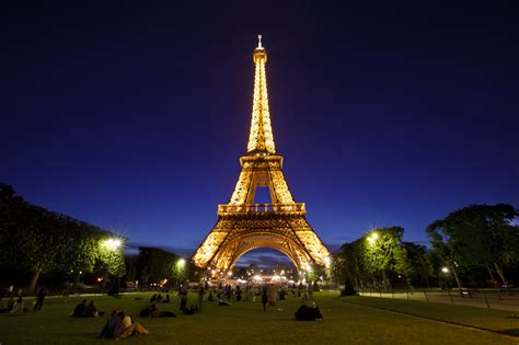 Eiffel Tower – Paris (France) – World for Travel