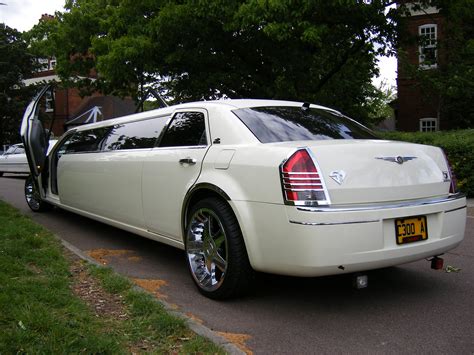 Chrysler Limousine Hire, Chrysler Limo Hire London service London at ...