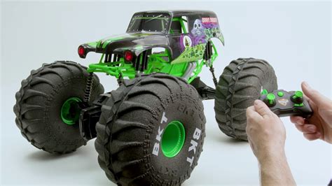 Monster Jam, Grave Digger All-Terrain Remote Control Monster Truck 1:6 Scale NEW - lagoagrio.gob.ec