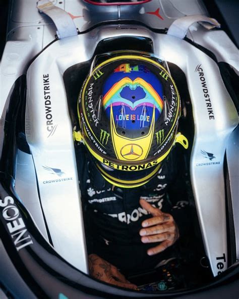 Lewis Hamilton's new helmet for Canada : r/formula1