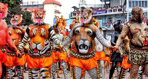 Pulikali-The Tiger Dance, Swaraj Round Thrissur | Pulikali Onam Festival