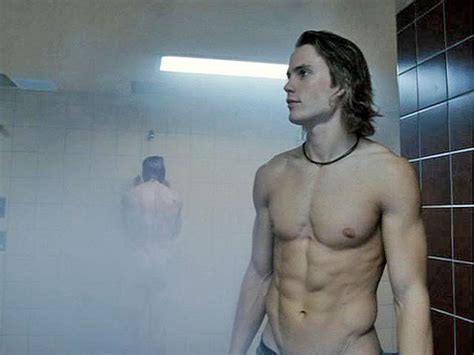 Taylor Kitsch Workout and Diet Secrets – Celebrities Fitness