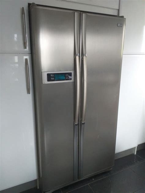 LG American Double door fridge freezer | in Newton Mearns, Glasgow | Gumtree