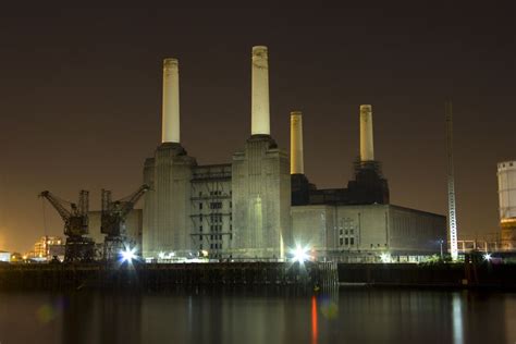 Battersea Power Station at Night | Battersea power station, Power station, Station