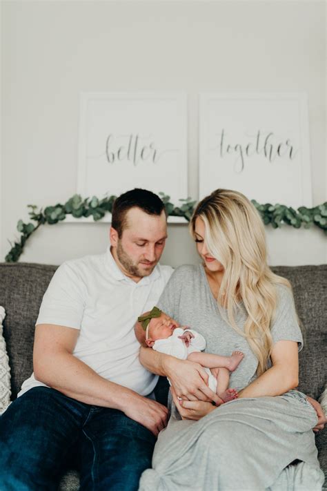 In home family newborn session | Newborn family photos, Newborn, Newborn session