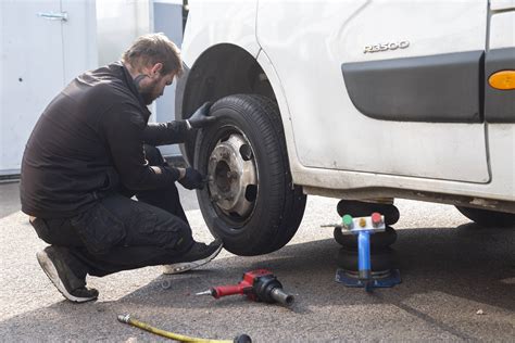 Need a tyre Change? We’re Here 24/7 for Mobile Fittings! – Buzz10