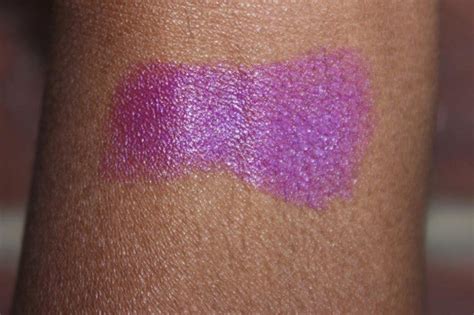 6 Bloggers, 1 Lipstick, Black Opal Jazzberry - The Glamorous Gleam