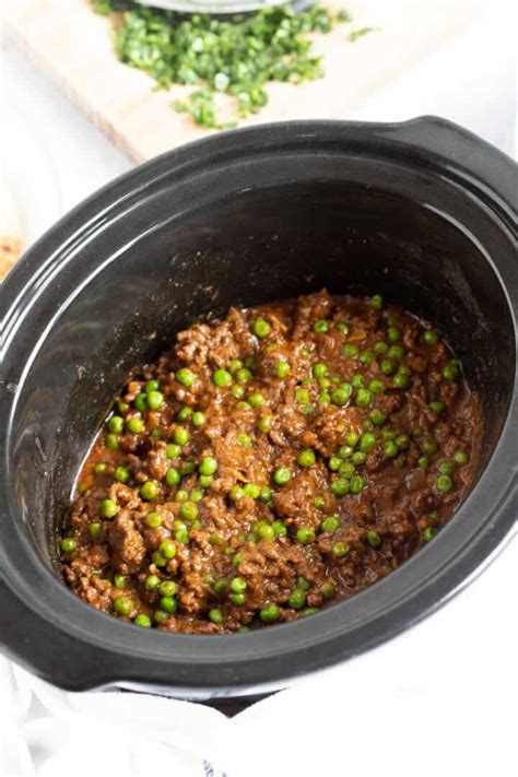 Slow Cooker Beef Keema Curry Recipe - Effortless Foodie