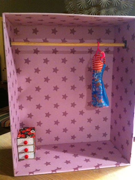 Barbie closet | Diy barbie furniture, Barbie diy, Diy barbie clothes