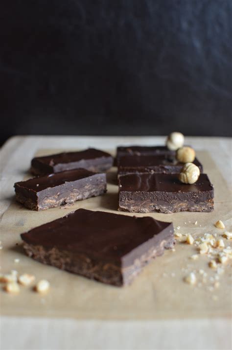 Playing with Flour: Chocolate crunch bars (no bake)