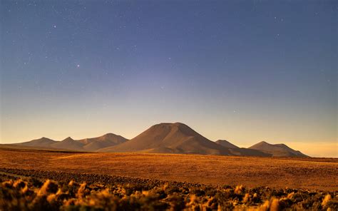 Starry Dawn Desert Atacama Chile Bing 4K Preview | 10wallpaper.com