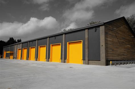 Industrial Warehouse Doors: Boosting Productivity, Safety & Efficiency ...