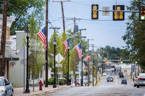 Louisa Becomes an Exploring Main Street Community!