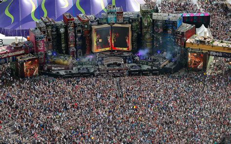 Tomorrowland Unveil 2020 Stage Hosts - CULTR