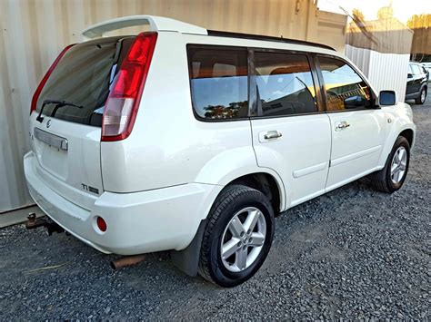 Automatic 4x4 SUV Nissan X-Trail Ti 2005 White - Used Vehicle Sales