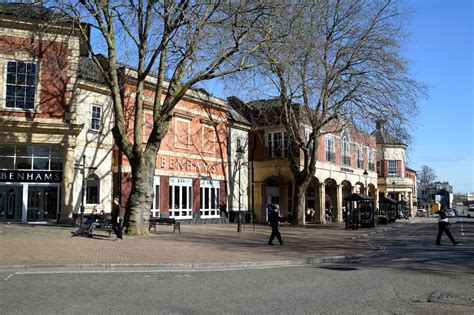 Enjoy your time with beautiful places: Banbury is a market town in northern Oxfordshire, England