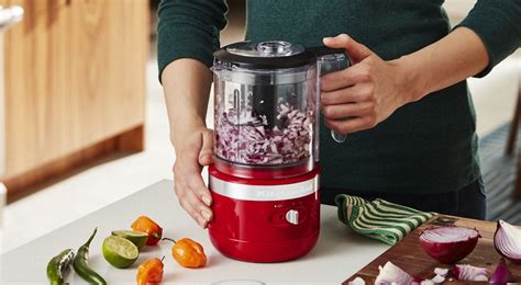 How to Chop, Dice, Slice and Mince Onions in a Food Processor | KitchenAid