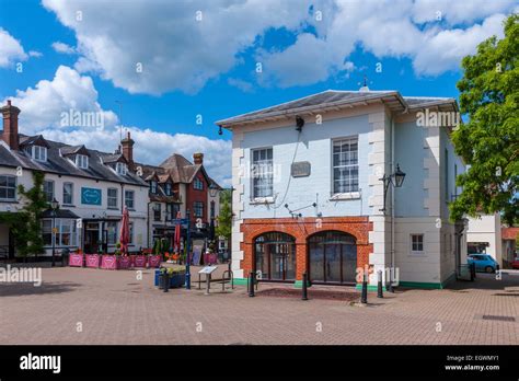 Alton hampshire hi-res stock photography and images - Alamy