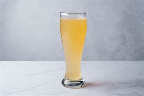 Easy Summer Shandy Drink Recipe