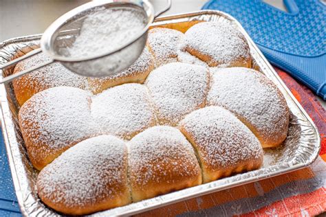 Proper Czech Sweet Buns with Plums | Czech in the Kitchen