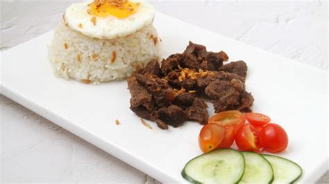 Filipino Tapsilog Is A Crispier Take On Steak And Eggs