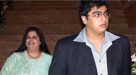 Arjun Kapoor pens emotional note remembering late mother Mona Shourie ...