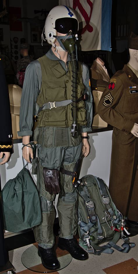 Complete USAF fighter pilot’s flight suit. – Maine Military Museum