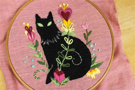 15 Cat Embroidery Patterns