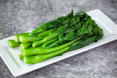 Chinese Broccoli with Oyster Sauce (Gai Lan 芥蘭)- Oh My Food Recipes