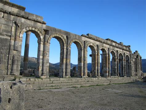 Roman ruins of Volubilis in Morocco - Trevor's Travels