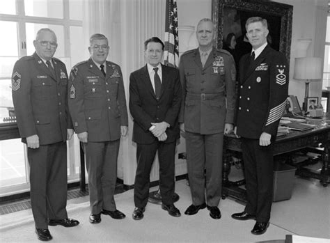 Secretary of Defense Caspar Weinberger in group photo of SENIOR NCOs of ...