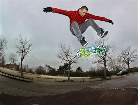 Bs HeelFlip by Ghostsk8ter on DeviantArt