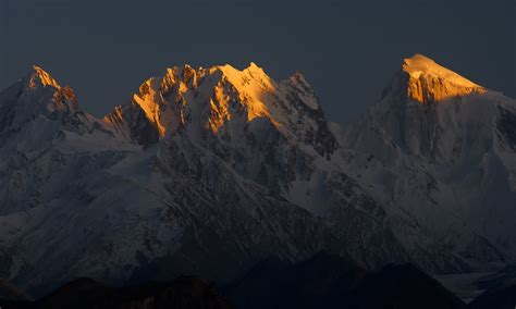 Hunza valley: A whole new spectrum of colours - Pakistan - DAWN.COM