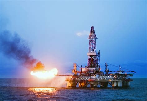 Deepwater Horizon Oil Rig Explosion | Jim Adler & Associates