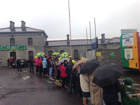 Radio Kerry - The scene from Tralee Train station a short... | Facebook