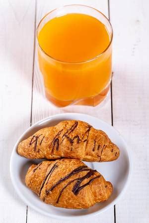 Baked croissants on a baking sheet - Creative Commons Bilder