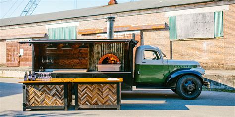 Vintage 1946 Chevrolet Wood Fired Pizza Truck | Pizza truck, Pizza food truck, Car food