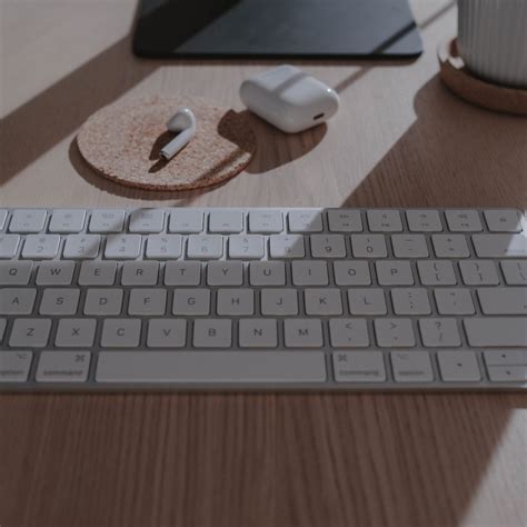 What is a Wireless Keyboard: Types and Technology - keyboardclack.com