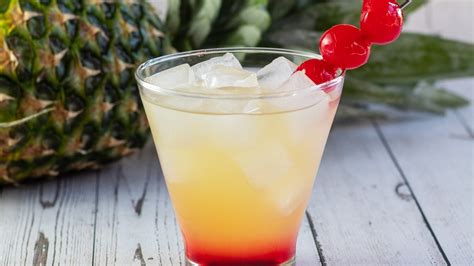 Malibu Sunset (Easy Malibu Coconut Rum Cocktail!) | Bake It With Love