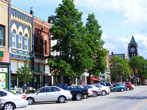 Collingwood Ontario Downtown | genesiscreative | Flickr