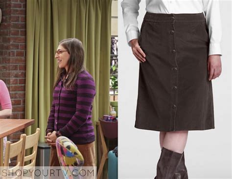 Amy Farrah Fowler Outfits