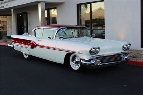 1958 PONTIAC STAR CHIEF