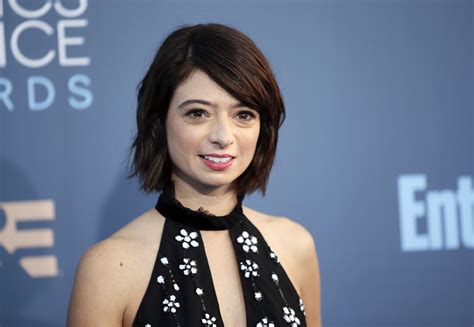 American Actress Kate Micucci Diagnosed with Lung Cancer: Here's What Non-Smokers Need to Know ...