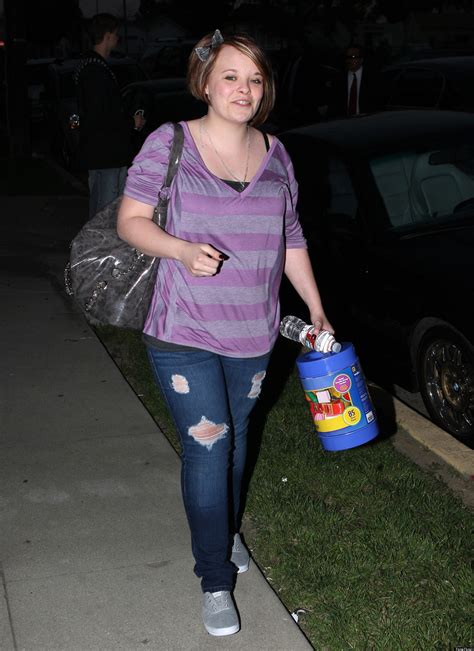 'Teen Mom' Star Catelynn Lowell Parties With A Bong (PHOTO) | HuffPost