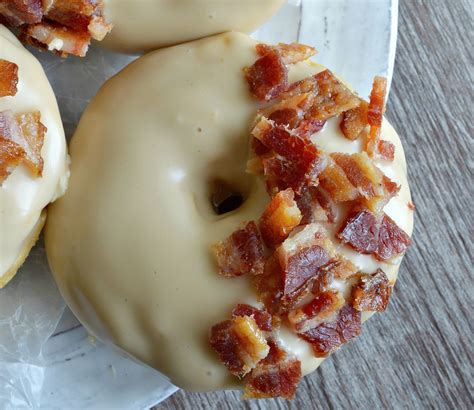 Maple Bacon Donuts - WonkyWonderful