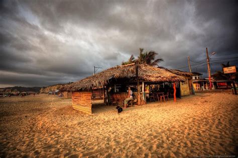 Photo Essay of Canoa: The Best Beach Town in Ecuador? - Finding the Universe